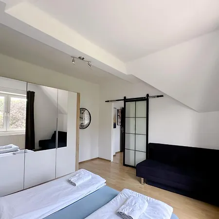 Up Resistances G Apartment Baden Exterior photo