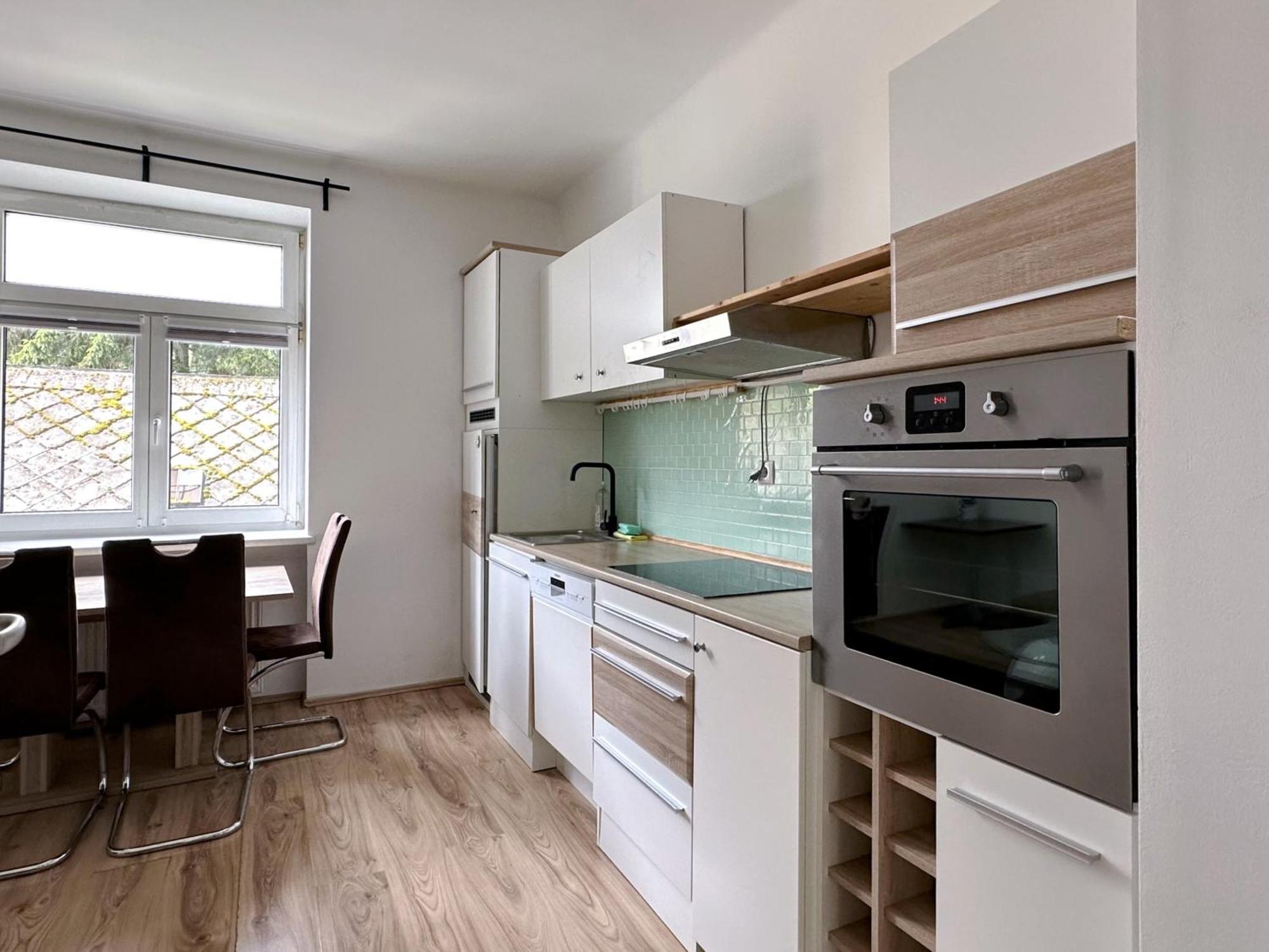 Apartment Up Resistances G