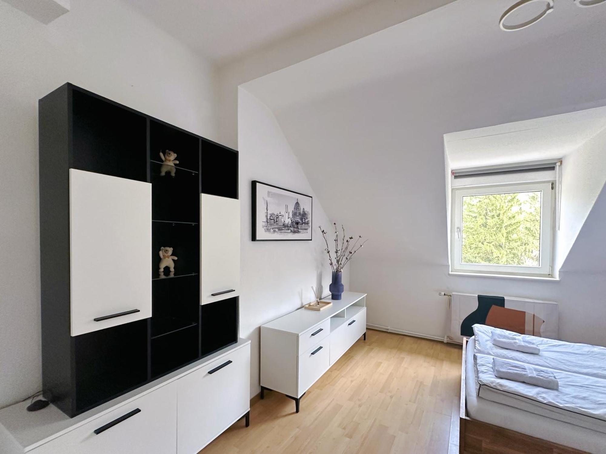 Apartment Up Resistances G